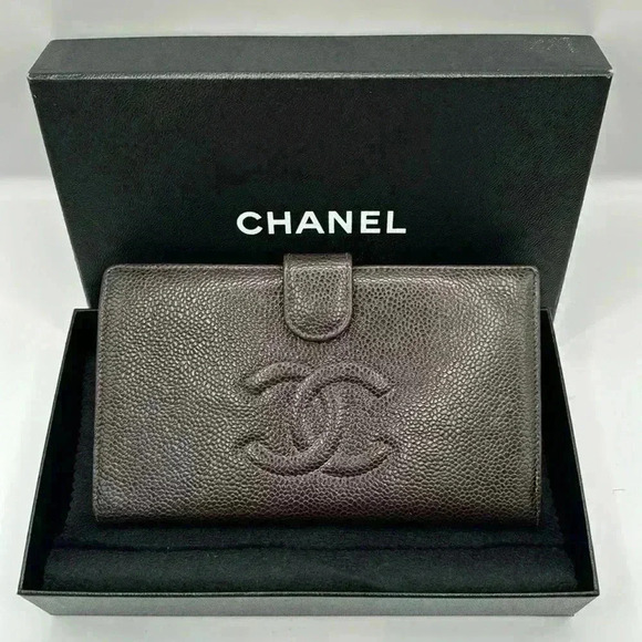 CHANEL CC Kisslock Caviar Bifold Wallet Authentic EUC with Black Box - Picture 16 of 16